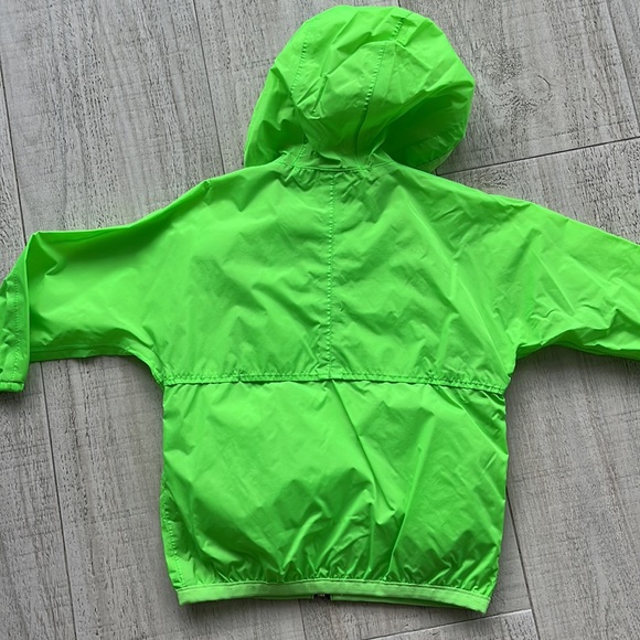 Flip green Kids K-Way rain jacket - Picture 3 of 3